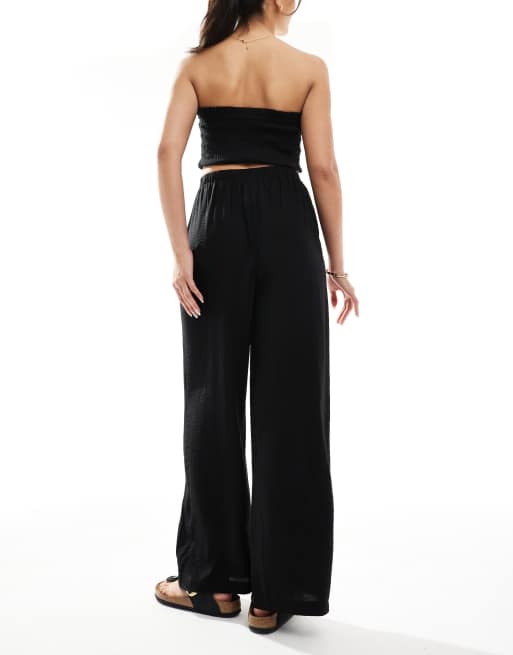 Pantalones negros de pernera ancha de tejido efecto rugoso de New Look, 3 de 5