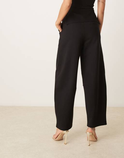 Pantalones negros de pernera barrel de punto roma premium de ASOS DESIGN (parte de un conjunto), 3 de 5