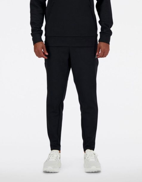 Pantalones negros de punto Tech de New Balance - view 1