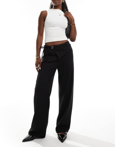 Pantalones negros de talle bajo con detalle de ojal y lazada en la cintura de ASOS DESIGN - view 1