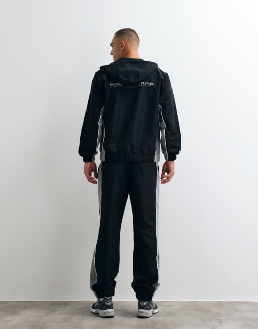 Pantalones negros de tejido liso Trackside de New Balance, 3 de 5