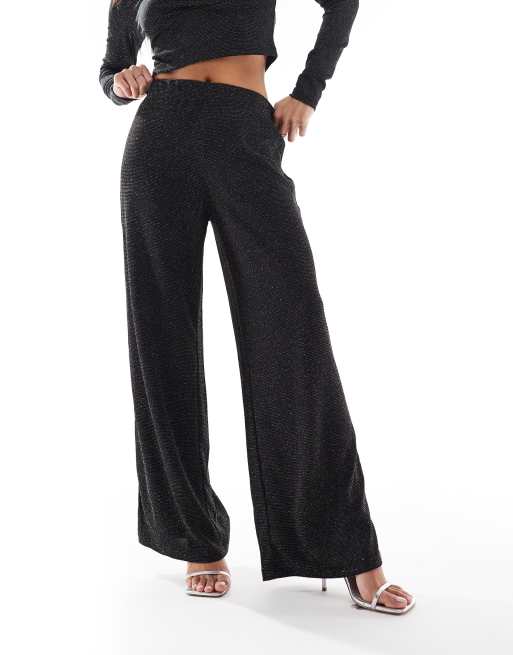 Pantalones negros efecto purpurina de pernera ancha de Vero Moda Petite (parte de un conjunto), 2 de 5