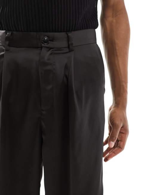 Pantalones negros holgados de satén Uno de Weekday (parte de un conjunto), 5 de 5