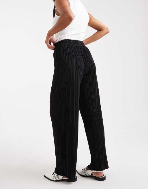 Pantalones negros plisados de corte cuadrado y pernera ancha de ONLY Petite, 2 de 5