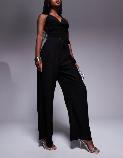 Pantalones negros plisados de pernera ancha de River Island, 3 de 5
