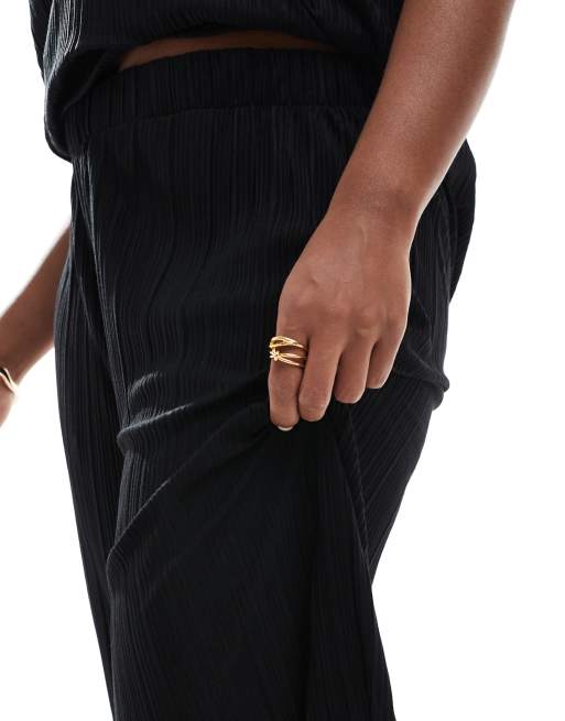 Pantalones negros plisados de Vero Moda Curve (parte de un conjunto), 4 de 5