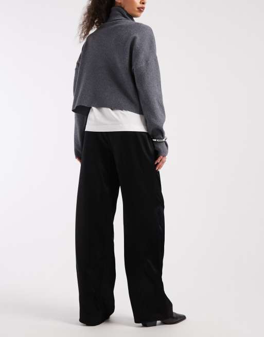Pantalones negros sin cierres de pernera ancha de satén de ASOS DESIGN, 3 de 5