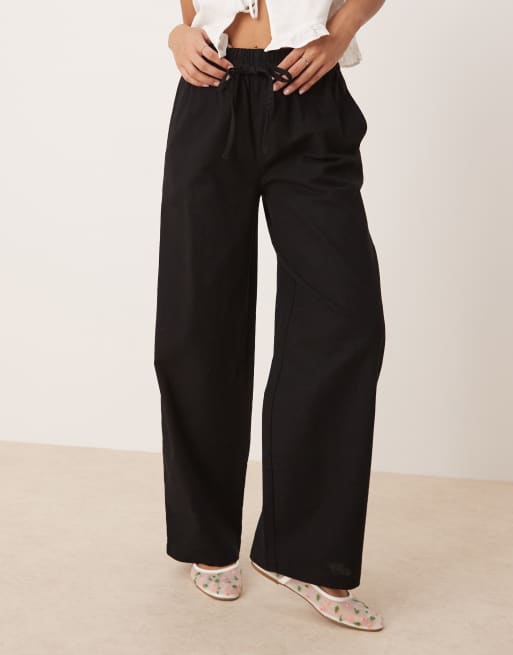 Pantalones negros sin cierres de tejido efecto lino de ASOS DESIGN Petite , 4 de 5