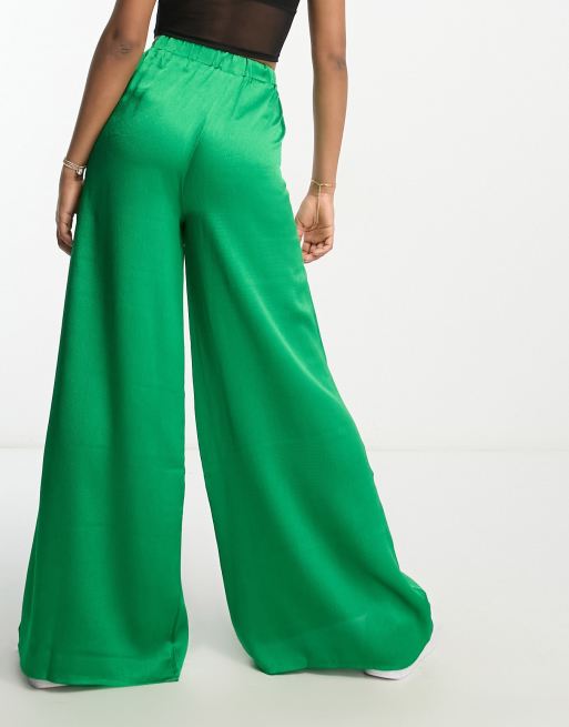 Pantalones palazzo playeros verdes de satén de ASOS DESIGN Tall, 3 de 4