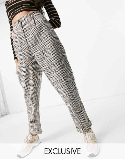 Pantalones peg leg a cuadros de COLLUSION