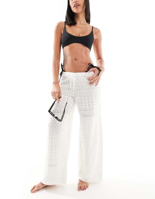 Pantalones playeros blancos talle bajo de croché de Hollister
