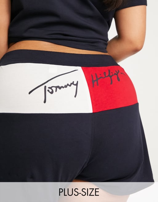 Camiseta playera corta azul marino con logo de Tommy Hilfiger Curve (parte de un conjunto), 3 de 3