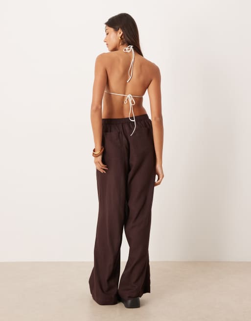 Pantalones playeros marrón chocolate de tejido transparente con lino Ipanema de ASOS DESIGN, 4 de 5