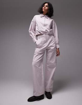 Pantalones rosa pálido de corte tapered de Mango (parte de un conjunto)