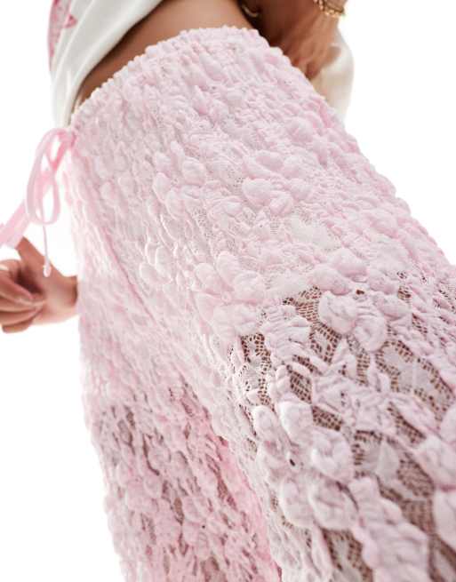 Pantalones rosa pastel de talle bajo de encaje transparente de ASOS DESIGN, 2 de 5