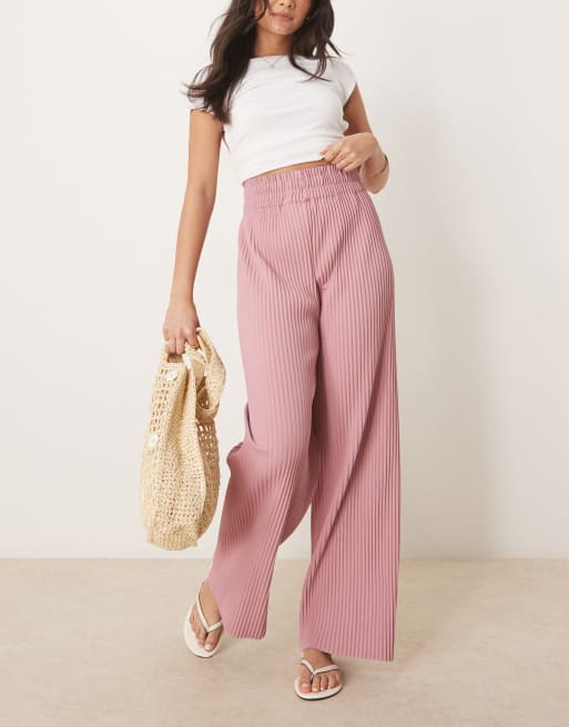 Pantalones rosas plisados de talle alto y pernera ancha de YAS, 4 de 5