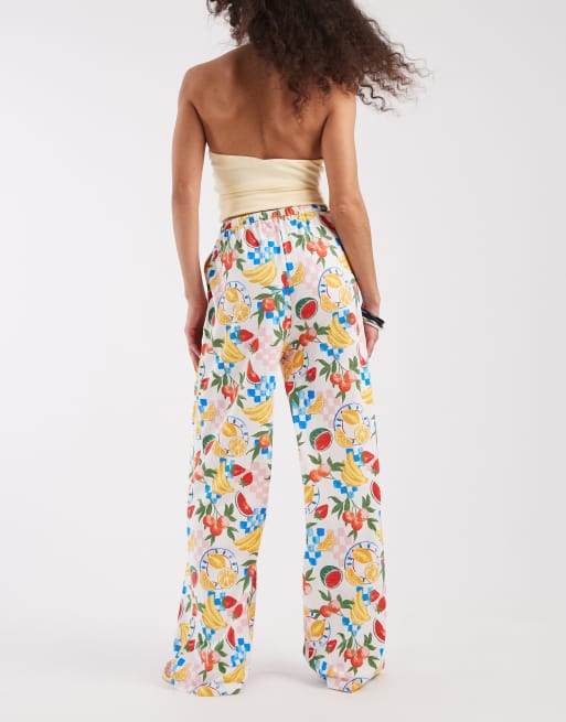 Pantalones sin cierres con cordón ajustable y estampado de frutas de punto liso de Threadbare, 3 de 5