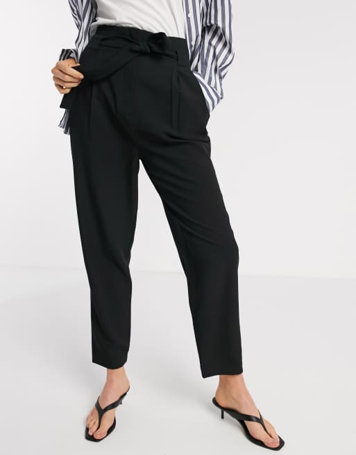 Pantalones tobilleros de sastre con cintura anudada de ASOS DESIGN Tall, 4 de 4