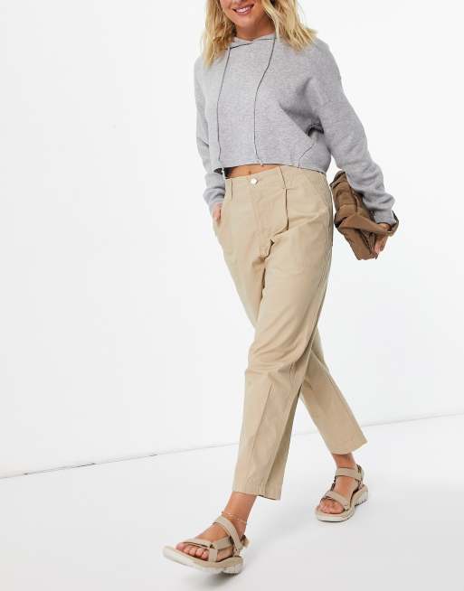 Pantalones tostados utilitarios de corte abombados con pinzas de Levi's, 4 de 4