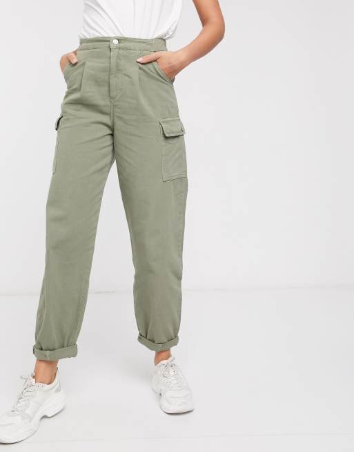 Pantalones utilitarios bombachos en caqui de New Look Tall