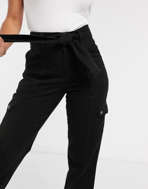 Pantalones utilitarios en negro de Urban Bliss, 3 de 4