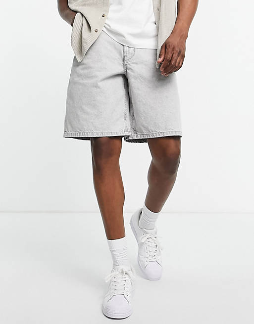 Hombre Other | Pantalones vaqueros cortos grises estilo bermudas de River Island - ZS06862