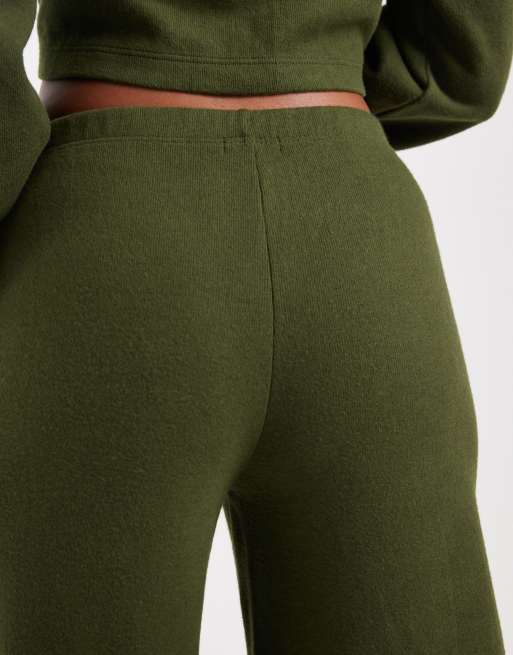 Pantalones verde oliva de tejido muy suave de Miss Selfridge (parte de un conjunto), 2 de 5