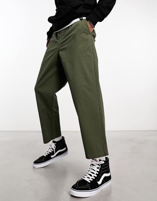 Pantalones verde oscuro cargo de corte suelto Utility Pack exclusivos en ASOS de Vans