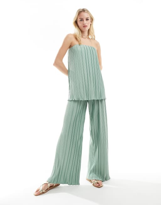 Pantalones verde salvia plisados de pernera ancha exclusivos de 4th & Reckless Tall (parte de un conjunto)