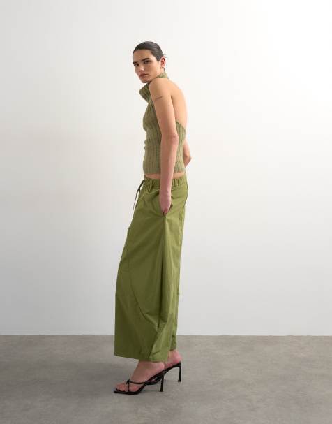 Pantalones verdes de corte ovoide extragrande y largo medio de tejido tipo técnico de Topshop - view 1