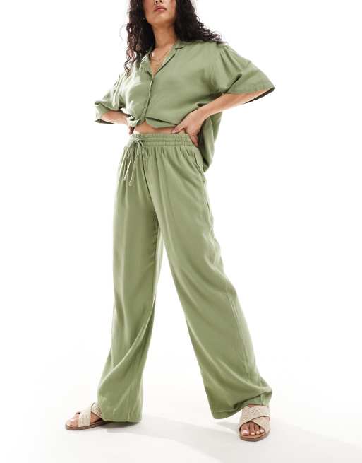 Pantalones verdes de pernera ancha y lazada en la cintura de tejido efecto lino de Vila (parte de un conjunto), 4 de 5
