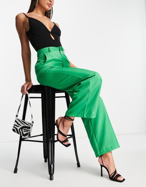 Pantalones verdes de sastre y pernera ancha de Missy Empire (parte de un conjunto)