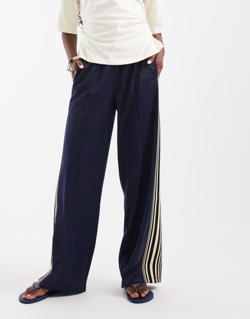 pantaloni satinati a gamba larga con bande laterali navy, 2 di 5