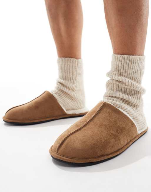 Pantuflas color tostado estilo mules de antelina con forro de borreguito de ASOS DESIGN