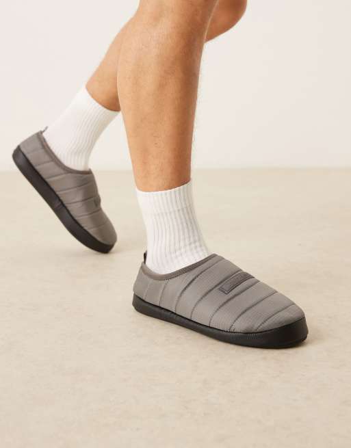 Pantuflas gris acolchadas de tejido antidesgarros de Calvin Klein, 4 de 4