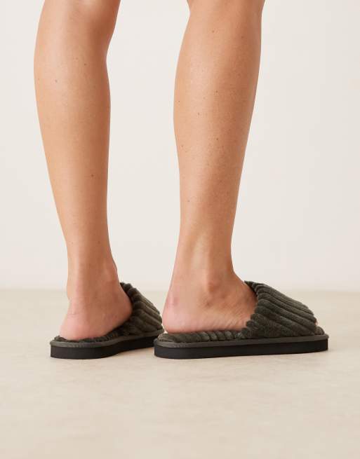 Pantuflas gris oscuro con suela gruesa de pana de Calvin Klein, 2 de 4