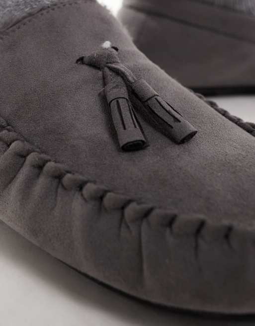 Pantuflas grises estilo mocasín con forro de piel sintética de ASOS DESIGN, 3 de 4