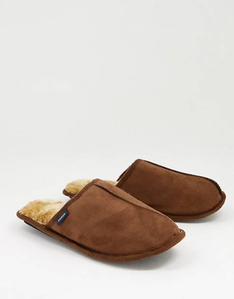Pantuflas marrón oscuro clásicas estilo mule con piel sintética color crema Truffle Collection de hombre de color Marrón Hombre Zapatos de Zapatos sin cordones de Zapatillas de casa 