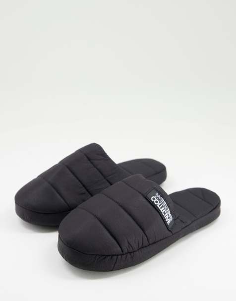 Pantuflas negras acolchadas con puntera cerrada de ASOS Weekend Collective - view 1