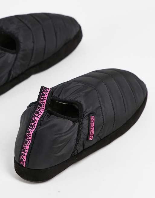 Pantuflas negras con diseño acolchado Plume de Napapijri , 4 de 4