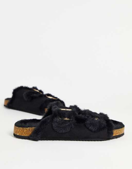 Pantuflas negras con dos hebillas Vivian de Miss Selfridge