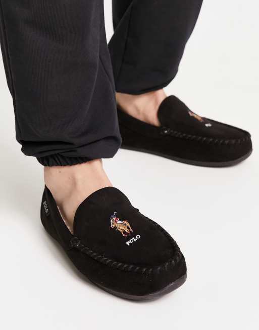 Pantuflas negras estilo mocasines con logo de caballo y oso exclusivas en  ASOS de Ralph Lauren | ASOS