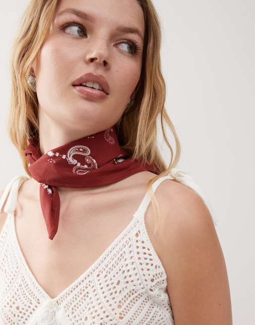 Pañuelo para el cuello rojo con estampado de cachemir de Reclaimed Vintage