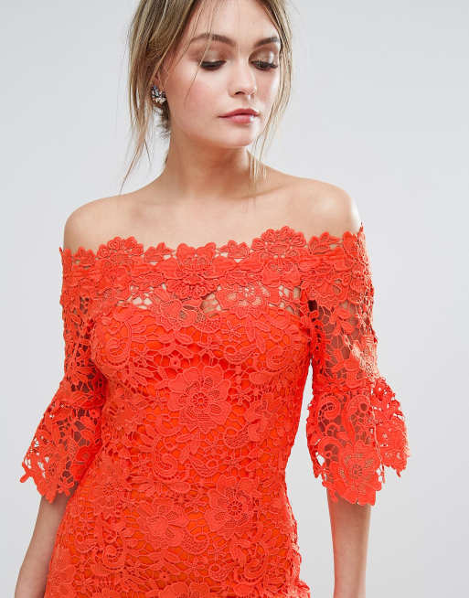 Paper Dolls - hæklet offshoulder midikjole med flæseærmer, 3 af 4