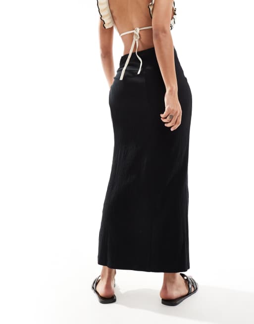 Pareo midi negro con cintura retorcida y acabado texturizado de ASOS DESIGN, 2 de 5