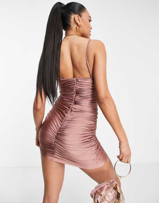 Parisian – Figurbetontes, gerafftes Minikleid in Rosé mit Körbchen, 2 von 4