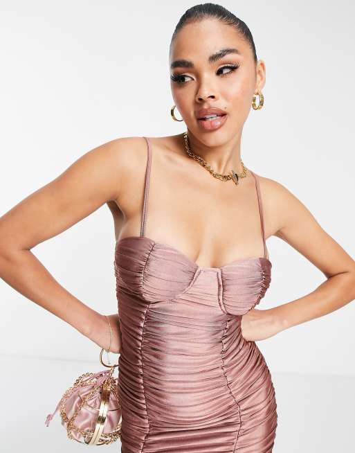 Parisian – Figurbetontes, gerafftes Minikleid in Rosé mit Körbchen, 3 von 4