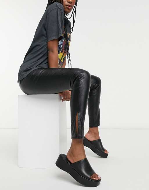Parisian - Legging van PU met zijsplitten in zwart