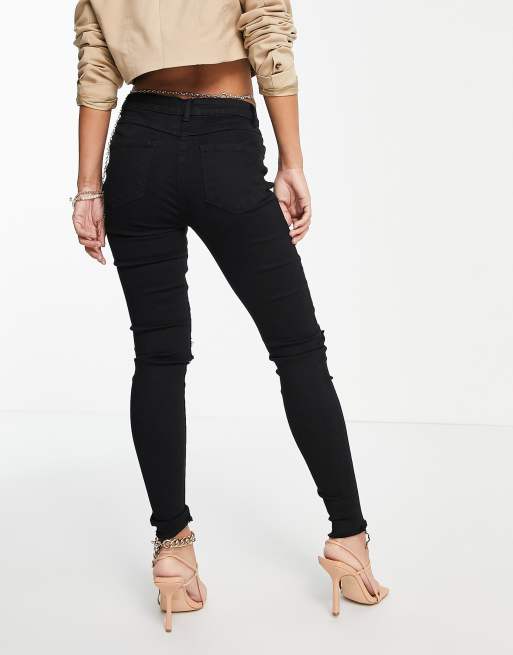 Parisian Petite skinny jeans with ripped knee in black, 2 of 4