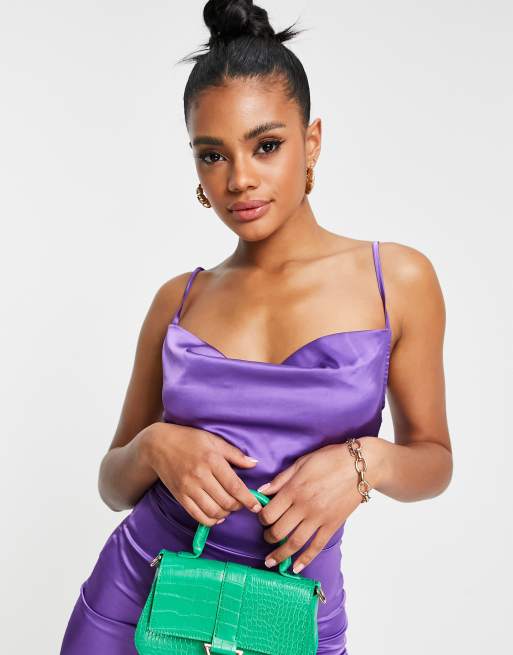 Parisian - Robe courte en satin à bretelles fines et col bénitier - Violet, 3 de 4